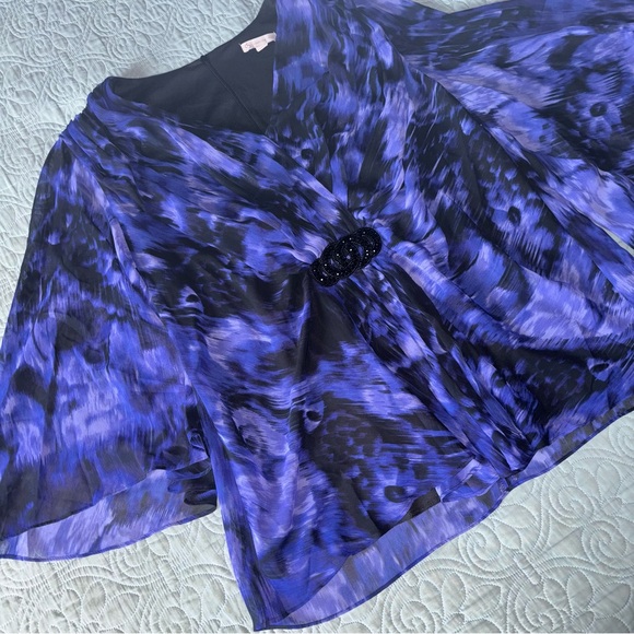 Dress Barn Blouse - Picture 3 of 9